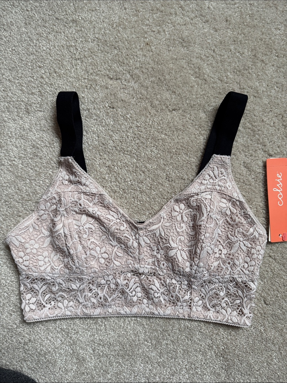 Colsie Lace Bralette in Light Beige with Black Straps